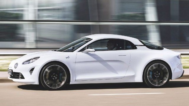 <p>
	<em><span style="color: rgb(0, 0, 0); font-family: Tahoma, Verdana, Geneva, Arial, Helvetica, sans-serif;">Снимки: Alpine</span></em></p>
