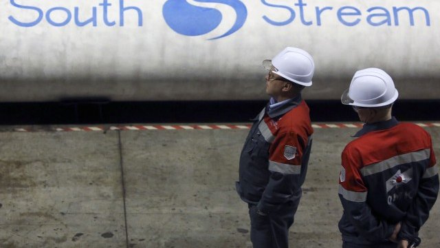 <p>
	Полагането на първите тръби за газопровода &quot;Южен поток&quot; се очакваше да започне в края на тази година. <em>Снимка: архив, Ройтерс</em></p>
