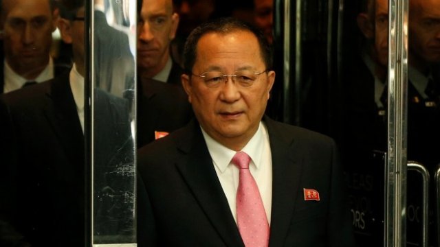 <p>
	Външният министър на Северна Корея И Йон-хо. <em>Снимка: Ройтерс</em></p>
