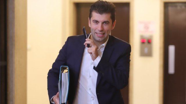 <p>
	Кирил Петков <em>Снимка: БГНЕС</em></p>
