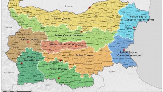 <p>
	Предложение за обхват и географски наименования на туристическите райони. <em>Снимка: Националният център за териториално развитие</em></p>
