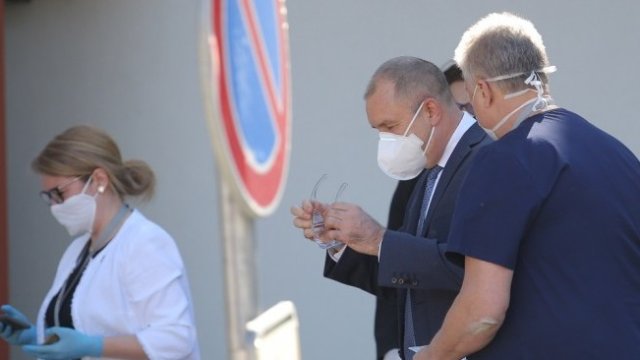 <p>
	На Световния ден на здравето &ndash; 7 април, президентът Румен Радев посети УМБАЛСМ &quot;Н.И.Пирогов&quot;. <em>Снимка: Димитър Кьосемарлиев, Investor Media Group</em></p>
<p>
	&nbsp;</p>
