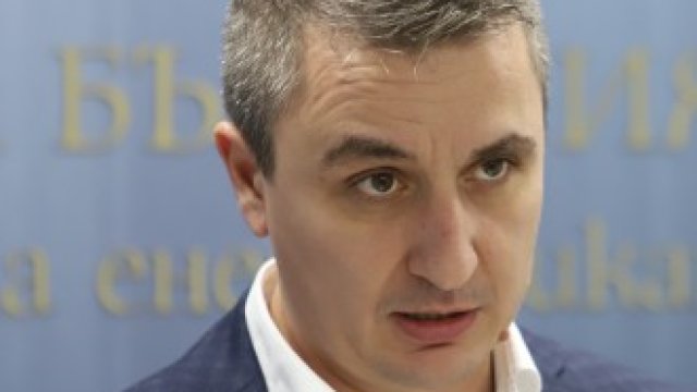 <p>
	Министърът на енергетиката Александър Николов.&nbsp;<em>Снимка: Благой Кирилов, БГНЕС</em></p>
