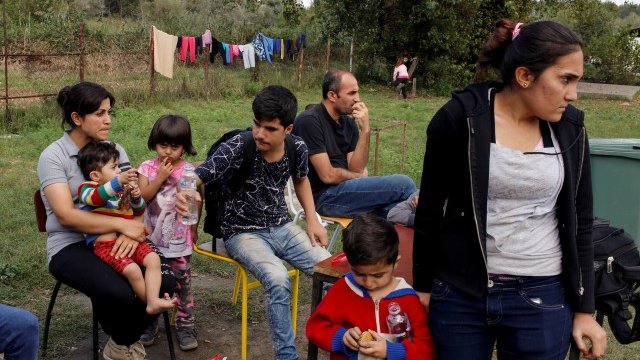 <p>
	Предпочитаният от европейците кандидат-имигрант - млад, образован и немюсюлманин. <em>Снимка: Ройтерс</em></p>
