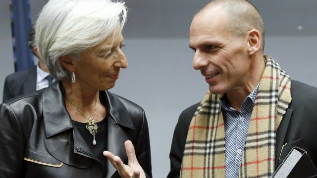 <p>
	Директорът на МВФ Кристин Лагард и гръцкият финансов министър Янис Варуфакис. <em>Снимка: Ройтерс</em></p>
