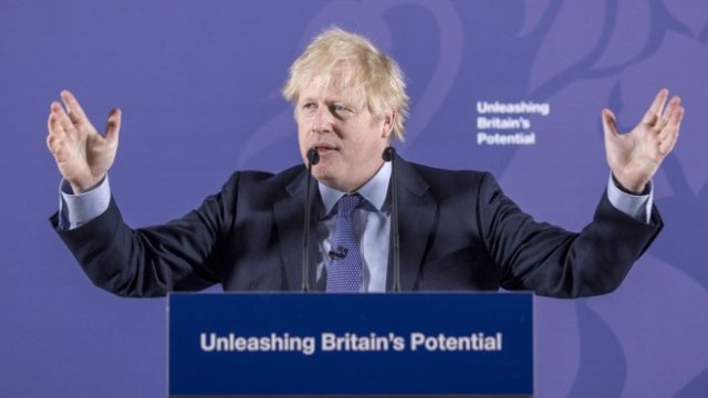 <p>
	Джонсън обеща много, но реалността е сурова. <em>Снимка: Bloomberg</em></p>
