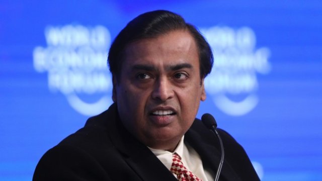 <p>
	Мукеш Амбани. <em>Снимка: Bloomberg L.P.</em></p>
