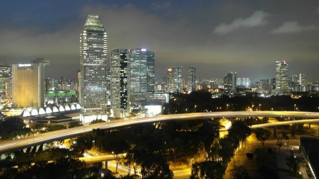 <p>
	Изглед към Сингапур. <em>Снимка: Ivor NL. Лиценз:<a href="http://creativecommons.org/" target="_blank"><strong> Creative Commons</strong></a></em></p>
