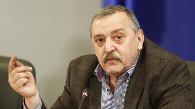 <p>
	Проф. д-р Тодор Кантарджиев. <em>Снимка: Министерски съвет</em></p>
