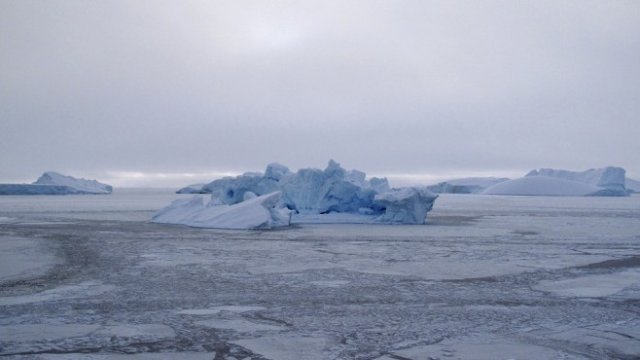<p>
	Арктика. <em>Снимка: Архив Ройтерс</em></p>
