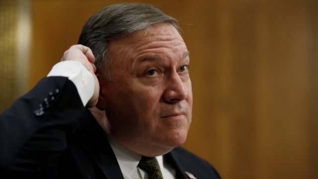 <p>
	Майк Помпейо по време на изслушването му пред Сената. <em>Снимка: Ройтерс</em></p>
