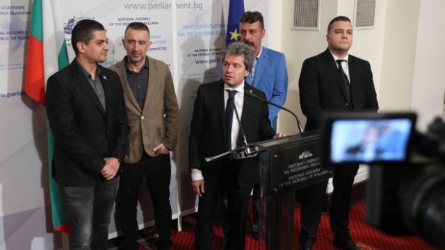 <p>
	Блиц пресконференция на ИТН в Народното събрание. <em>Снимка: Димитър Кьосемарлиев, Investor Media Group</em></p>
