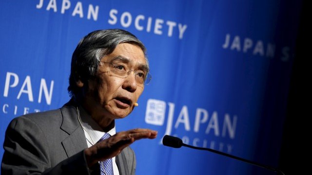 <p>
	Гуверньорът на японската централна банка Харухико Курода <em>Снимка: Ройтерс</em></p>
