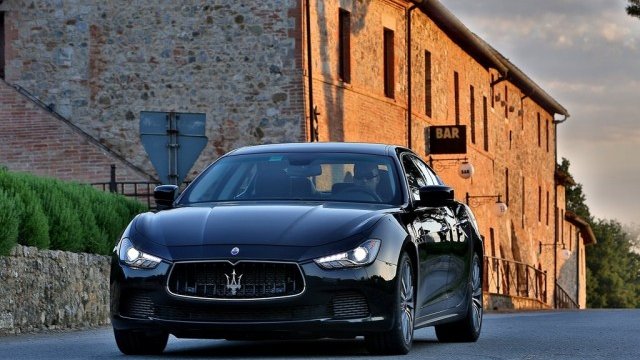 <p>
	Бестселърът на марката Ghibli. <em>Снимка: Maserati</em></p>
