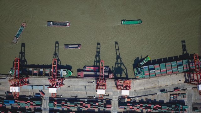 Снимка: EPA/ALEX PLAVEVSKI