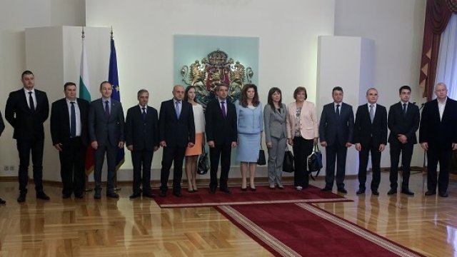 <p>
	Българските евродепутати запознаха президента Росен Плевнелиев с приоритетите си за следващите 5 години. <em>Снимка: БТА</em></p>
