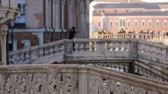 <p>
	<em>Снимка: Andrea Merola/Bloomberg</em></p>
