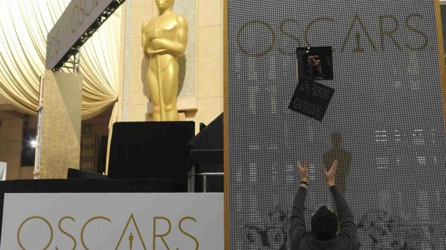 <p>
	Подготовката за церемонията на 22 февруари вече започна.<em> Снимка: Ройтерс</em></p>
