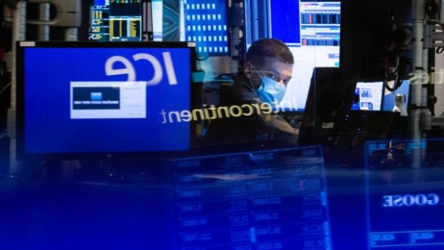 Wall Street очаква пет повишения на лихвите за годината	