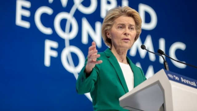 <p>
	Председателят на Европейската комисия Урсула фон дер Лайен. <em>Снимка: Bloomberg</em></p>
