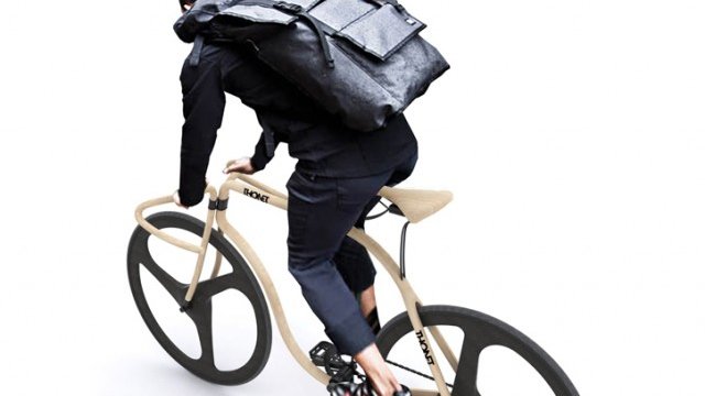 <p>
	<em>Илюстрация: Thonet</em></p>
