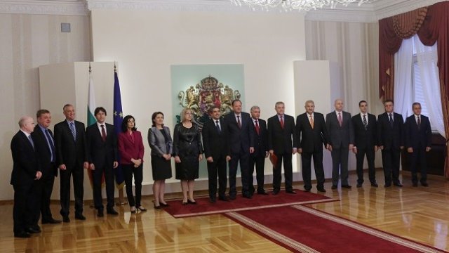 <p>
	Започнаха консултациите при Росен Плевнелиев за свикването на парламента. Снимка: <em>БТА</em></p>
