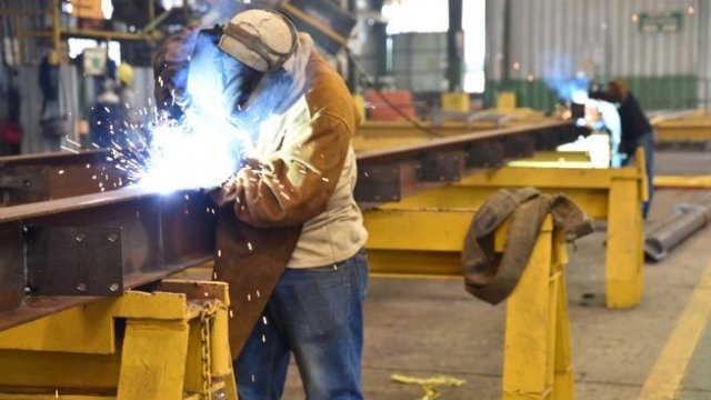 Металургията ни се нуждае от извънборсов ток, за да бъде конкурентна