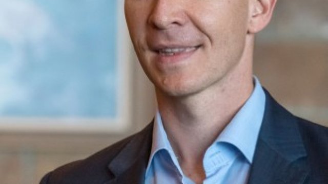 <p>
	Управителят на Централната банка на Естония Мадис Мюлер. <em>Снимка:&nbsp;David Paul Morris/Bloomb</em></p>
