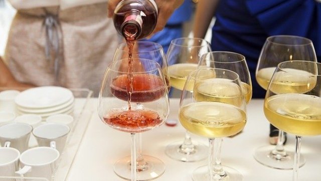 Ръст от над 200% на онлайн продажбите на вино у нас отчитат търговци