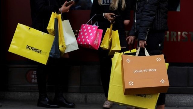 Д. Маргаритов: Повечето рекламации на стоки около празниците са заради дефекти