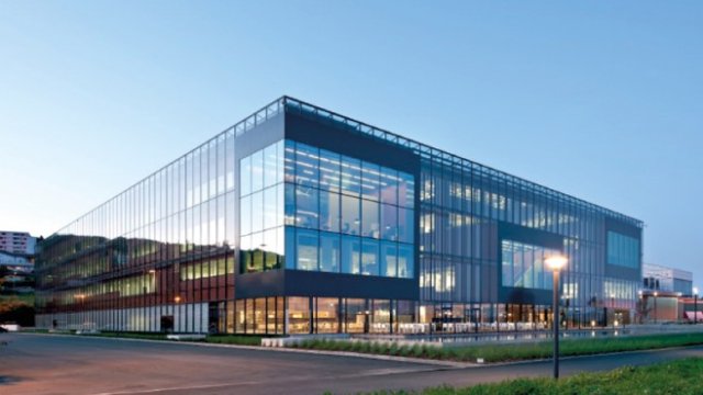 <p>
	<em>Центърът за разработки и развитие на компанията The Cube в Швейцария</em></p>
