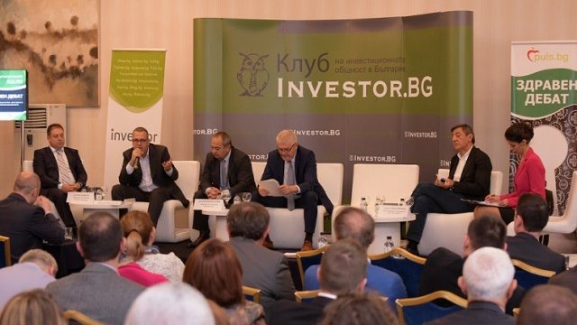 <p>
	Участниците в панела, посветен на болниците и тяхното финансиране, по време на Здравен дебат. <em>Снимка: Investor.bg</em></p>
