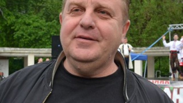 <p>
	Министърът на отбраната Красимир Каракачанов.&nbsp;<em>Снимка: БТА</em></p>
