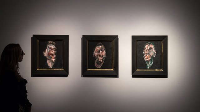Three Studies for a Portrait of George Dyer. Снимка: Bloomberg LP