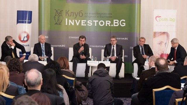 <p>
	Уважавани директори на големи лечебни заведения с позиция за започнатата здравна реформа. <em>Снимка: Investor.bg</em></p>
