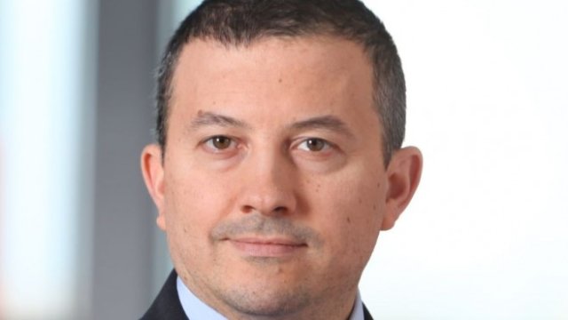 <p>
	Тодор Матев, директор &bdquo;Продажби на дребно"&nbsp; в ЧЕЗ Електро България АД.</p>
