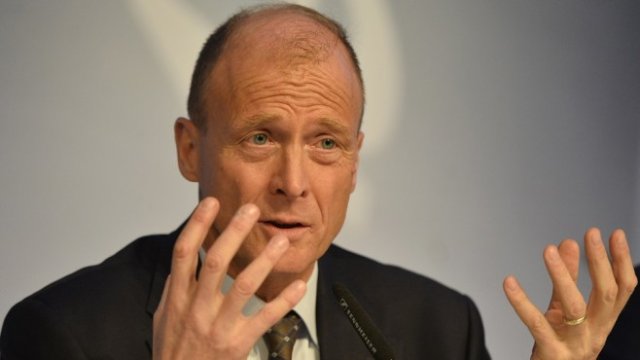 <p>
	Главният изпълнителен директор на Airbus Том Ендърс.&nbsp;<em>Снимка: архив Ройтерс</em></p>
