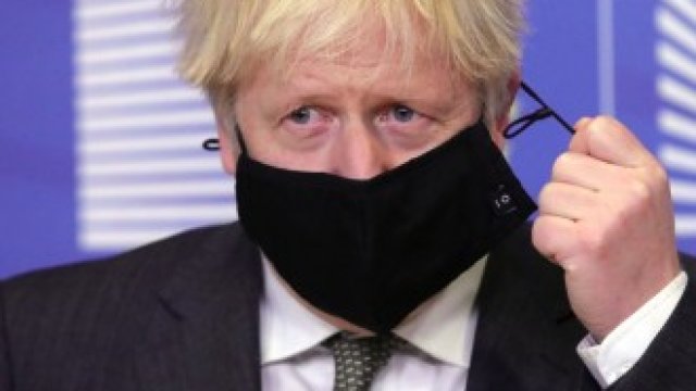 <p>
	Британският премиер Борис Джонсън.&nbsp;<em>Снимка: Aaron Chown/PA Media/Bloomberg</em></p>
