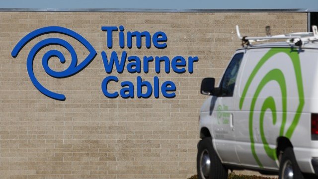 <p>
	Comcast Corp купува Time Warner Cable Inc за 45,2 млрд. долара в сделка изцяло с акции. <em>Снимка: Ройтерс</em></p>
