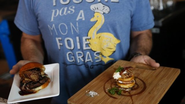 <p>
	Специалитет от гъши дроб.&nbsp;<em>Снимка: Архив Ройтерс</em></p>
