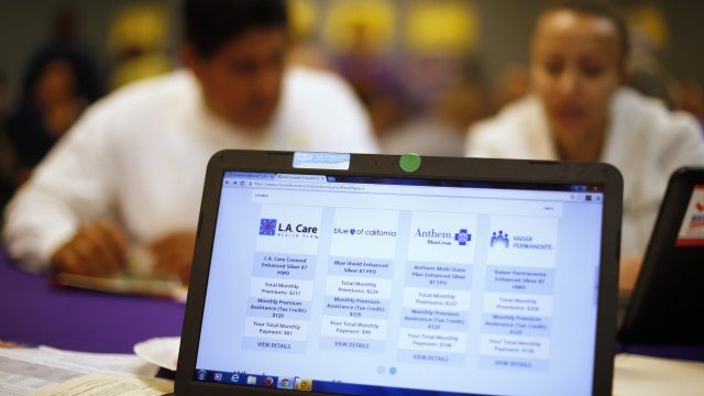 <p>
	Tаблетите все още не успяват да изместят персоналните компютри в офисите. <em>Снимка: архив Ройтерс</em></p>
