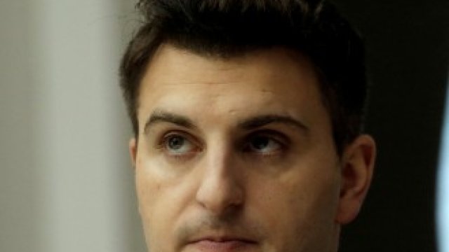 <p>
	Главният изпълнителен директор на Airbnb Браян Чески.&nbsp;<em>Снимка: Ройтерс</em></p>
