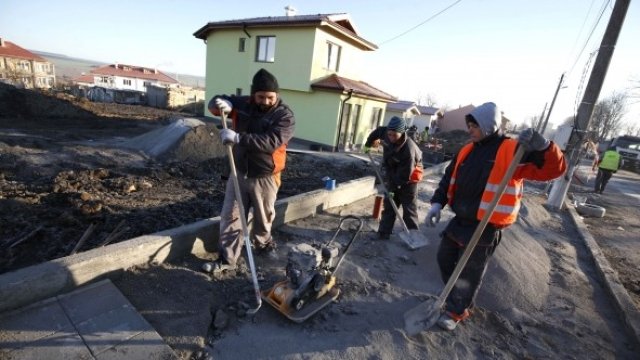 <p>
	Щетите в село Хитрино. <em>Снимка: Архив, Олег Попов, Investor Media Group</em></p>
<p>
	&nbsp;</p>
