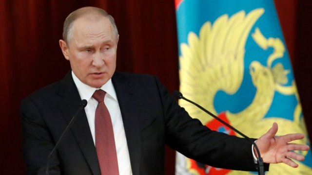 <p>
	Владимир Путин по време на своето изказване пред дипломати в четвъртък <em>Снимка: Ройтерс</em></p>
