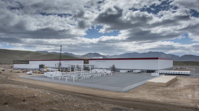 Заводът на Tesla в Невада. Снимка: Bloomberg