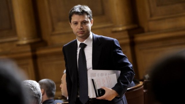 <p>
	Делян Добрев. <em>Снимка: Архив БТА</em></p>
