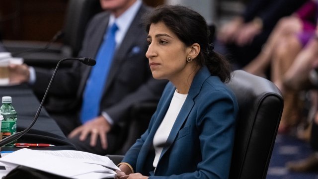 Лина Хан. Снимка: Graeme Jennings/Washington Examiner/Bloomberg