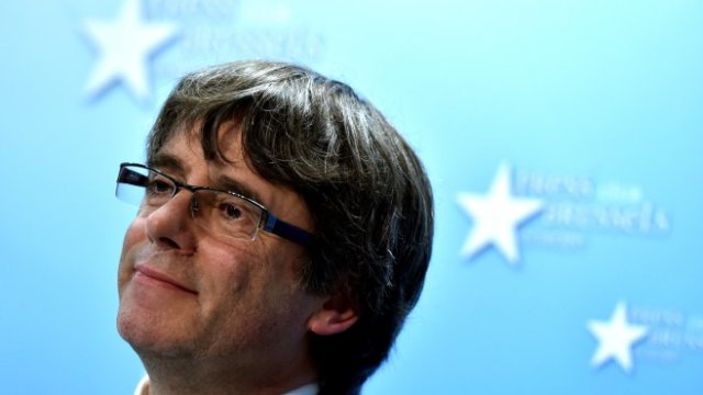 <p>
	Пучдемон по време на пресконференцията си в Брюксел. <em>Снимка: Ройтерс</em></p>
