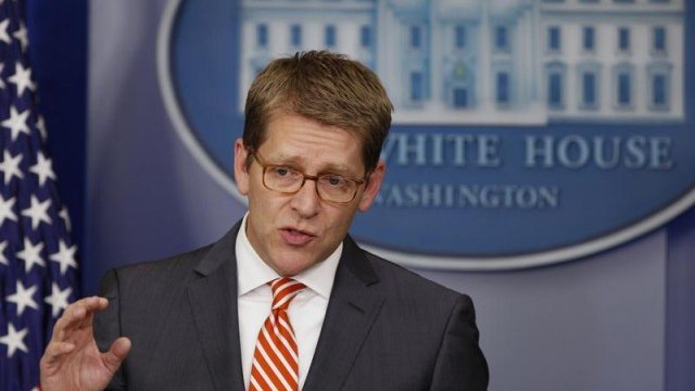 <p>
	Говорителят на Белия дом Джей Карни. <em>Снимка: Архив Ройтерс</em></p>
