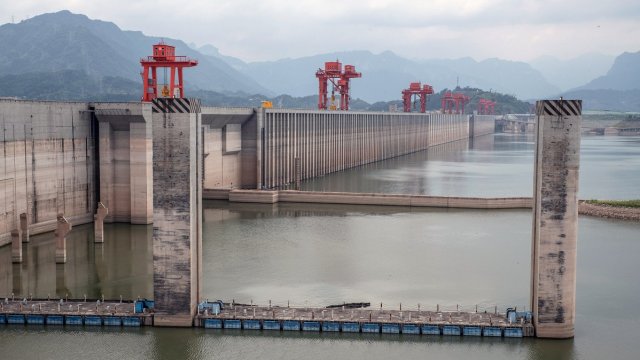 Язовирът &quot;Три клисури&quot;. Снимка: Bloomberg